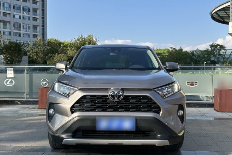 Used Toyota RAV4 2020 2.0L CVT Two-Wheel Drive Fashion Edition