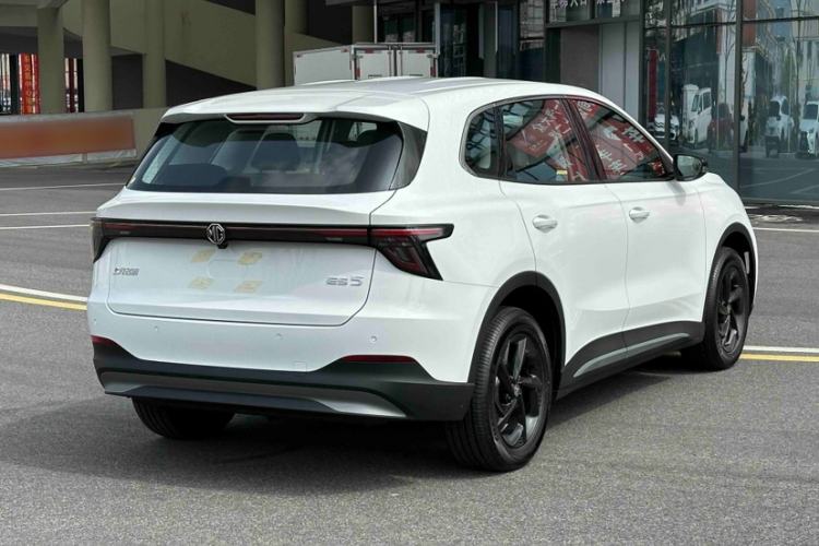 Used MG ES5 2025 425 Pro Rear-Drive Version
