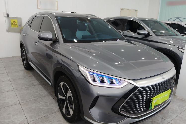 Used BYD Song PLUS New Energy 2021 DM-i 110KM Flagship Model Front Right 45 Deg