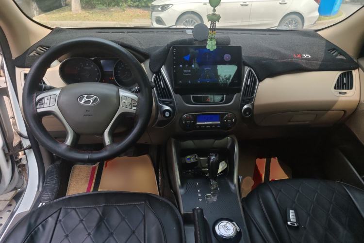 Used Hyundai ix35 2010 2.0L Automatic Two-Wheel Drive Elite Edition GLS
