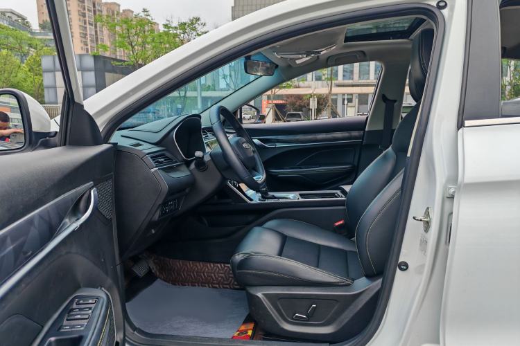 Used Geely Auto Binray 2021 1.4T CVT Asian Games Edition Interior 4