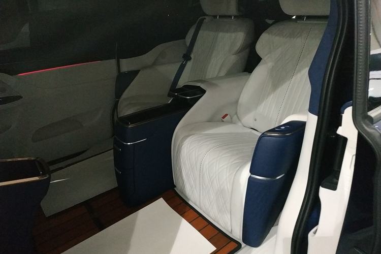 Used Buick GL8 2020 Avenir Avia Four-Seat Luxury Edition