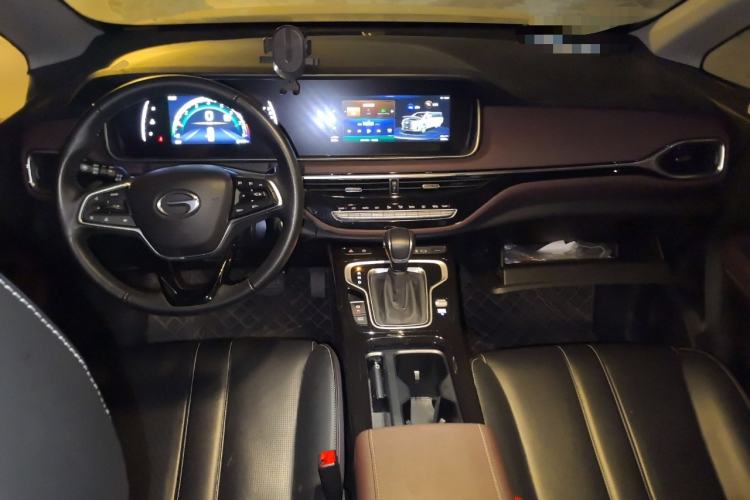 Used GAC Trumpchi M6 2023 PRO 270T DCT Luxury Edition Interior 2