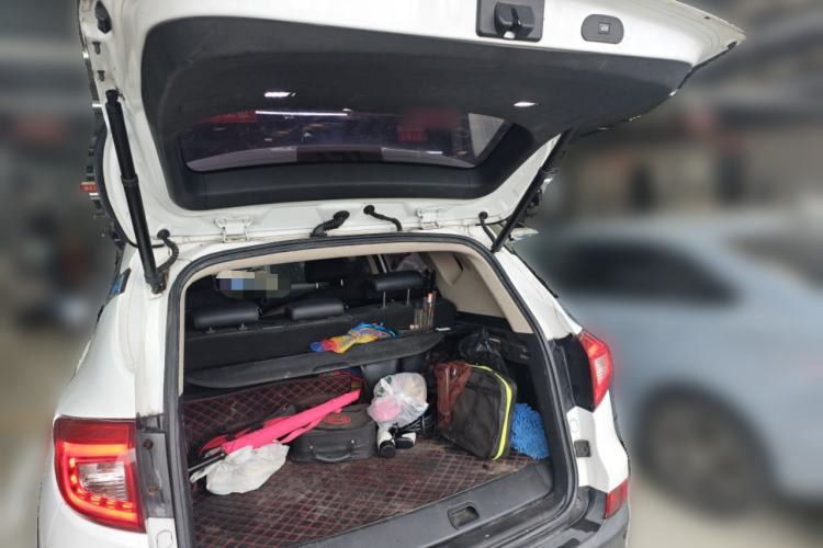 Used BYD Song New Energy 2017 Song DM 1.5TID All-Wheel Drive Luxury Model
