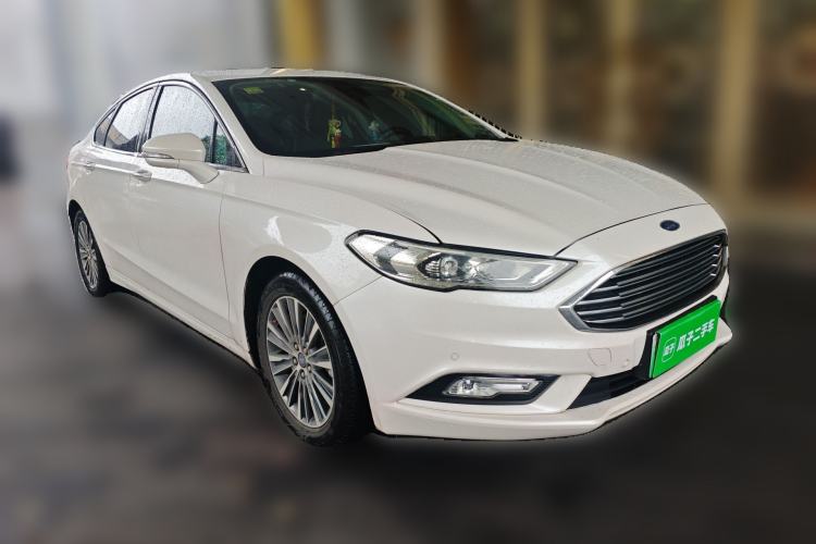 Used Ford Mondeo New Energy 2018 2.0 PHEV Zhihao Trim Front Right 45 Deg