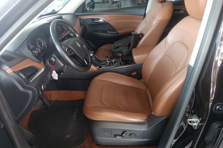 Used BORGWARD BX7 2016 28T Two-Wheel Drive Luxury Version 5 Seats
