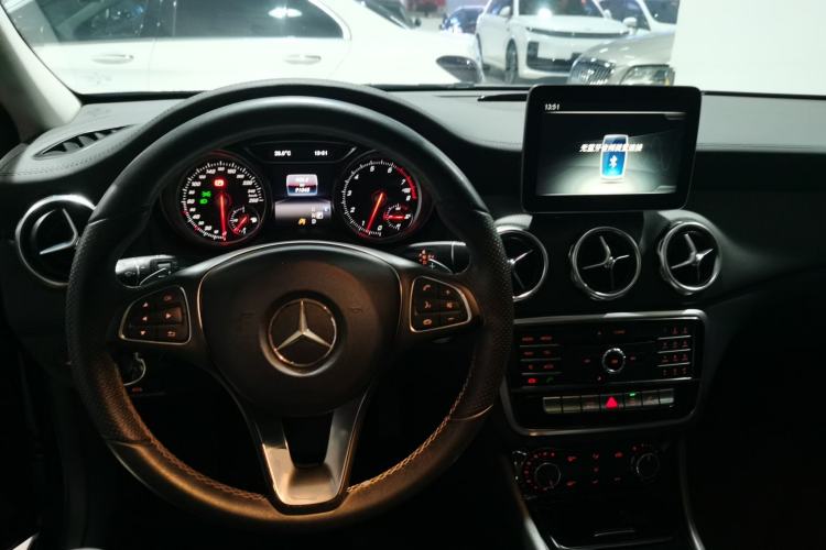 Used Mercedes-Benz GLA 2017 GLA 200 Fashion Model

