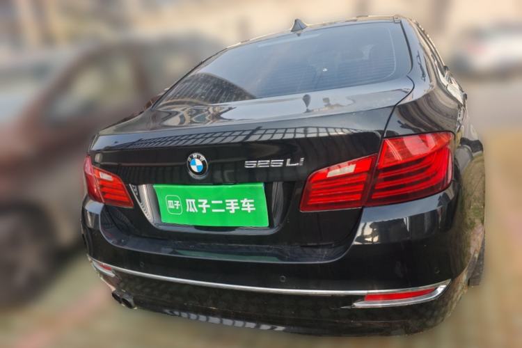 Used BMW 5 Series 2013 525Li Leading Model
