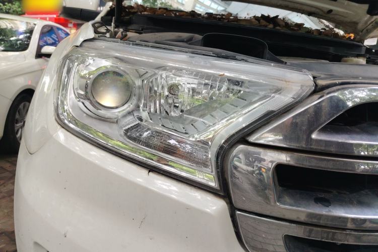 Used Ford Everest 2016 2.0T Gasoline Automatic 4x4 Luxury Edition
