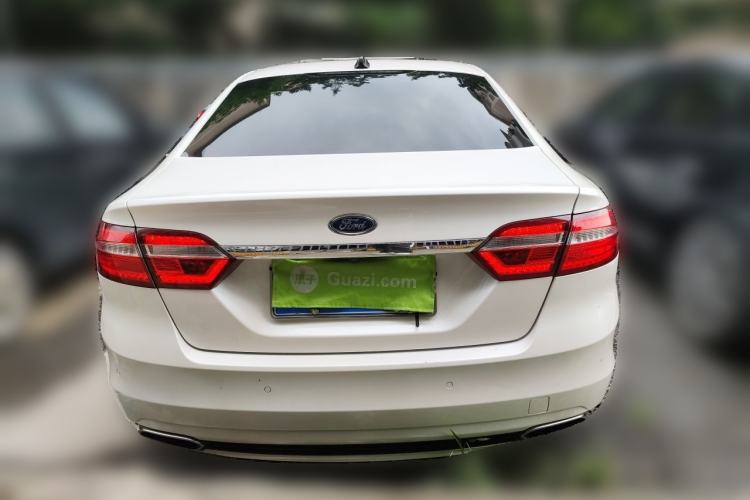 Used Ford Taurus 2015 EcoBoost 245 Luxury Model
