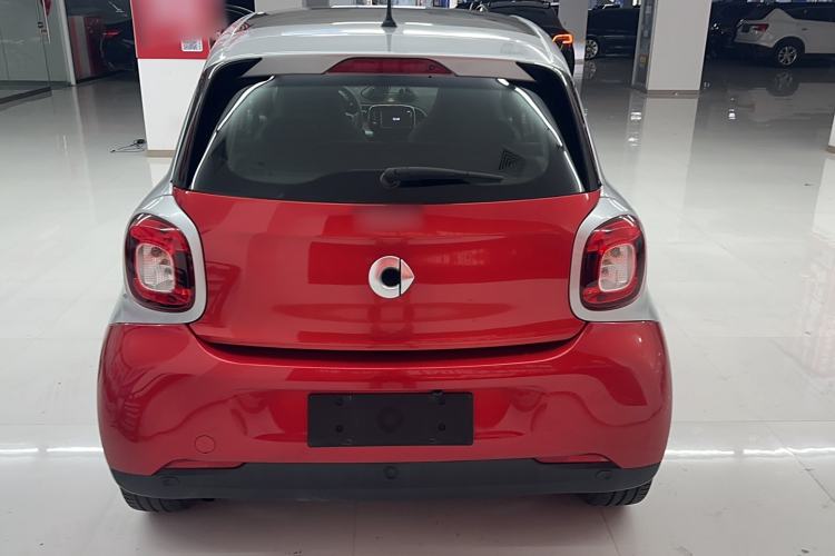 Used smart forfour 2016 0.9T 66 kW Pioneer Edition