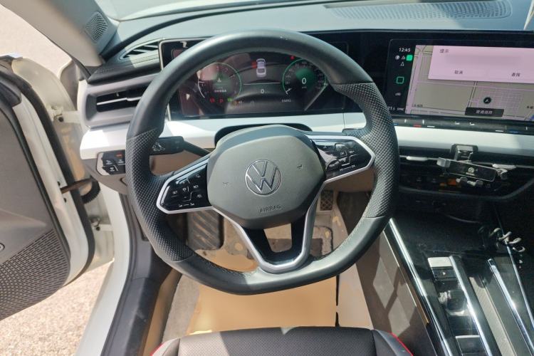 Used Volkswagen Lamando 2024 Lavida L 280TSI DSG Cool & Spicy Edition Steering Wheel