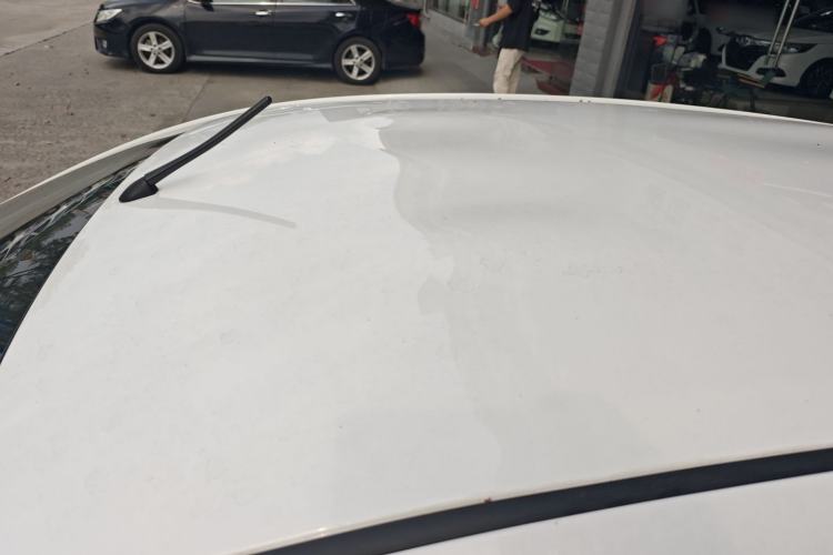 Used Toyota YARiS L Zhi Xuan 2015 1.5E Automatic Charm Edition Roof