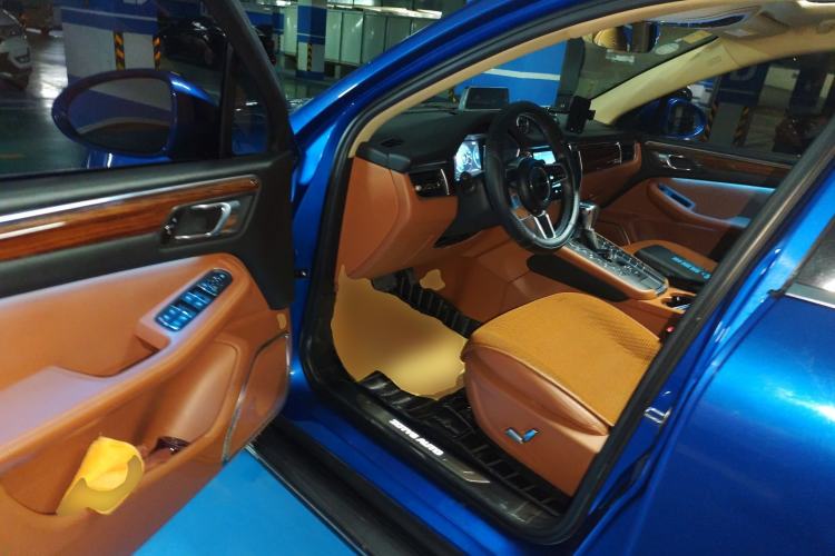 Used Zotye SR9 2017 2.0T Automatic Ultimate Dream Edition