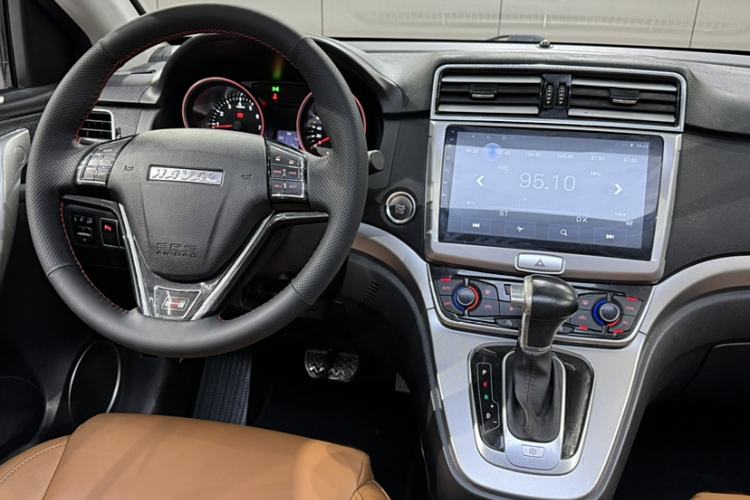 Used Haval H6 2015 Sport Edition 1.5T Automatic Two-Wheel Drive Luxury Model