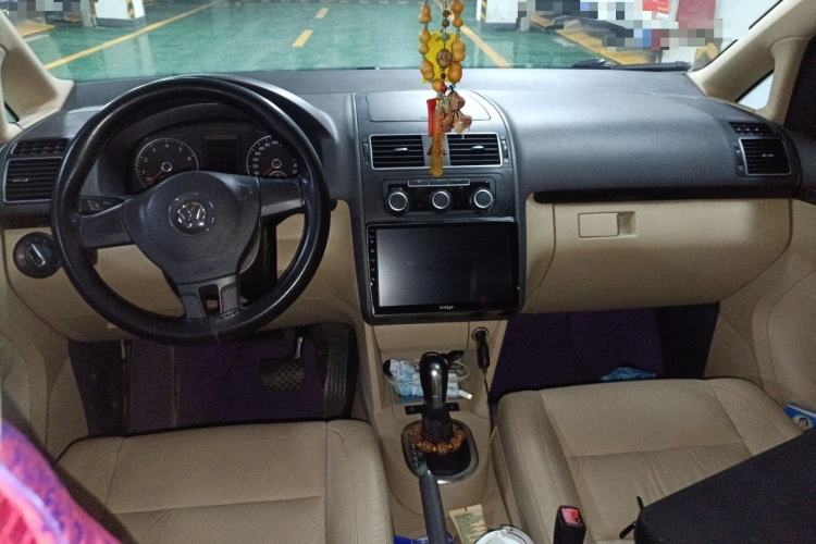 Used Volkswagen Touran 2015 1.4T DSG Comfort Edition 5 Seats Center Console