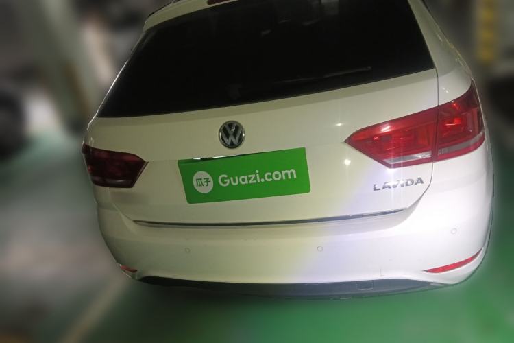 Used Volkswagen Gran Lavida 2015 1.6L Automatic Comfort Edition
