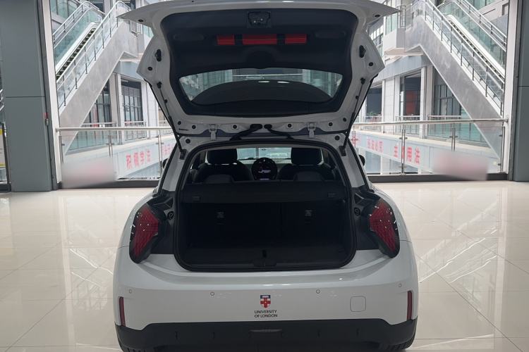 Used MINI Electric MINI COOPER 2025 Model Facelift 466km COOPER E Classic Style
