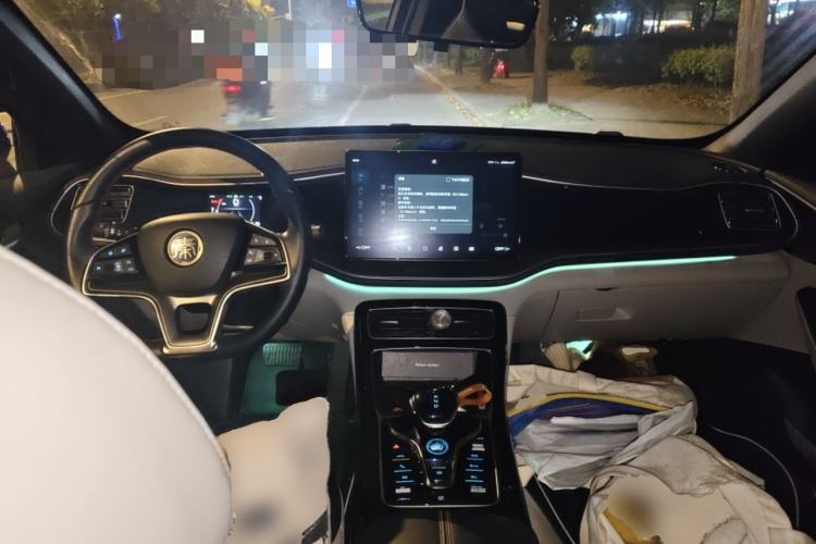 Used BYD Qin PLUS 2021 DM-i 120KM Flagship Model Center Console