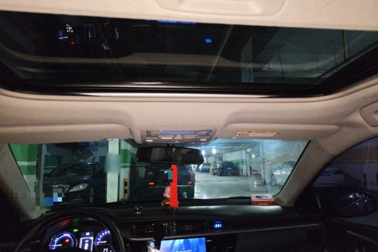 Used Toyota Levin 2016 Dual-Engine 1.8H GS E-CVT Elite Model with Sunroof Headliner