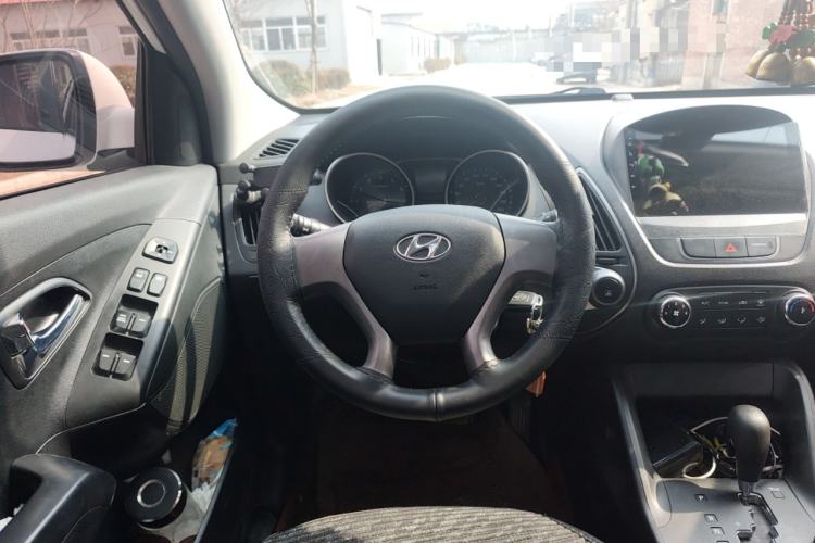 Used Hyundai ix35 2015 2.0L Automatic 2WD Comfort Edition China IV Standard
