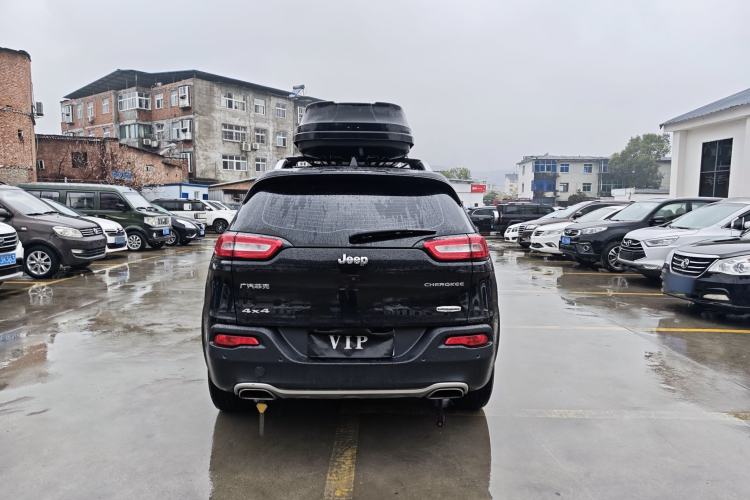 Used Jeep Cherokee 2016 2.4L Professional Smart Version Exterior 4