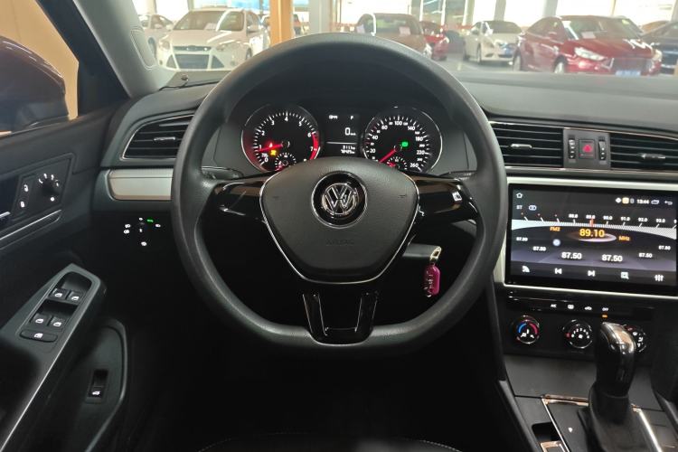 Used Volkswagen Lamando 2017 230TSI DSG Fashion Edition Steering Wheel