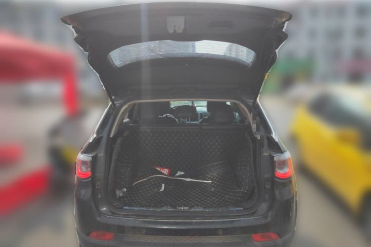 Used Jeep Compass 2017 200T Automatic Family Edition