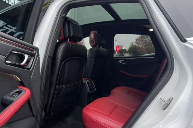 Used Porsche Macan 2022 Macan 2.0T