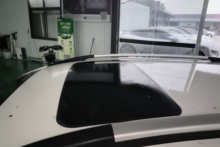 Used Baojun 310 2017 1.5L Automatic Luxury Model Roof