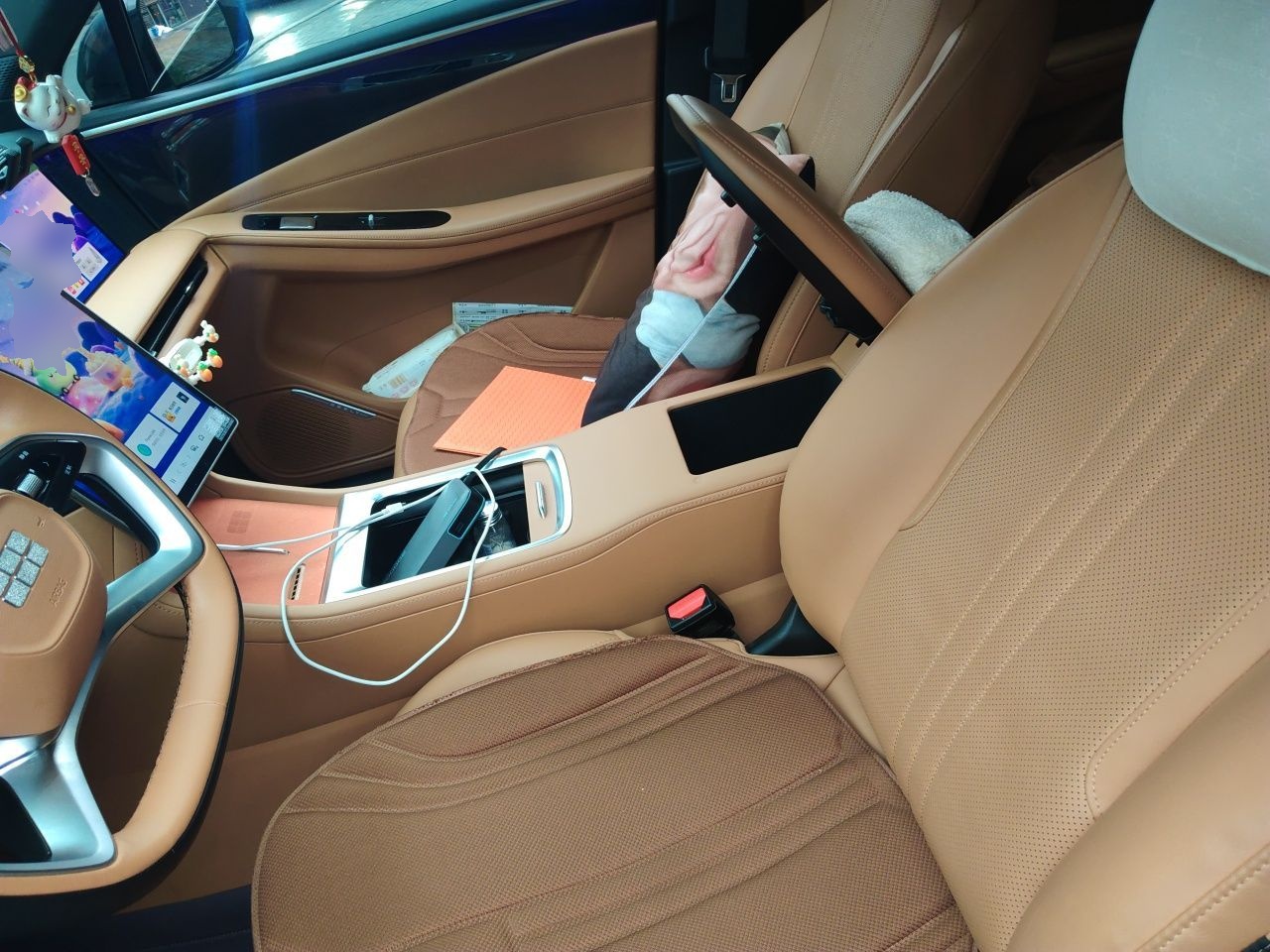 Geely Galaxy L7 2025 EM-i 115km Exploration+ Edition — снимка 15