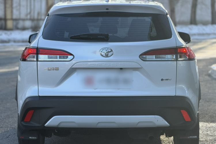 Used Toyota Corolla Cross 2024 2.0L Smart Electric Hybrid Dual-Engine Pioneer Edition