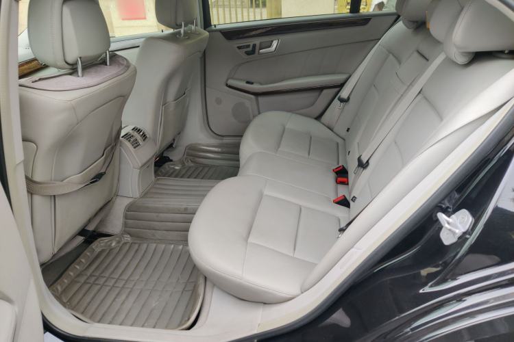 Used Mercedes-Benz E-Class 2013 E 260 L CGI Elegant Model