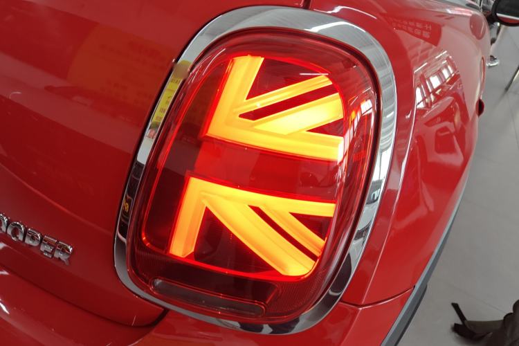 Used MINI 2021 1.5T COOPER Classic Edition