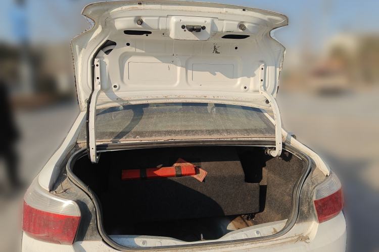 Used Citroen Elysee 2014 1.6L Manual Fashion Model CNG
