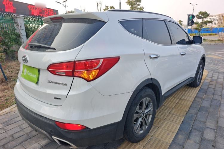 Used Hyundai Santa Fe 2015 2.0T Automatic Two-Wheel Drive Smart Version 5 Seats
