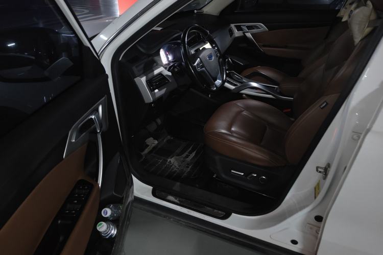 Used Geely Auto Emgrand X7 Sport 2016 1.8TD Automatic ZhiZun Version
