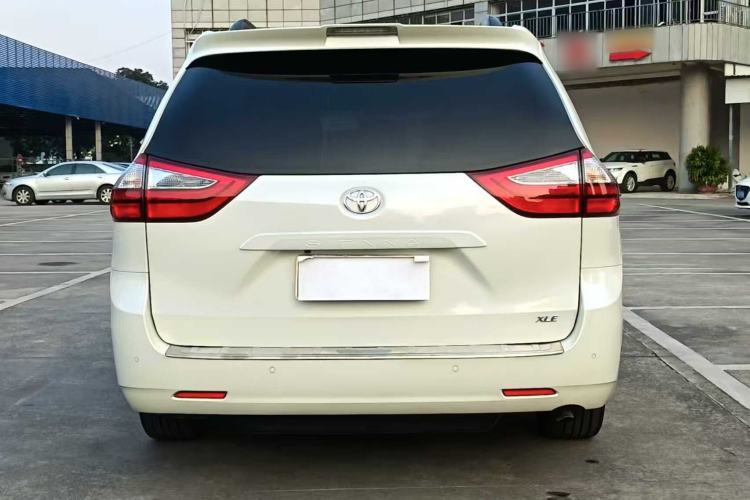 Used Toyota Sienna 2016 3.5L Two-Wheel Drive 7-Seater Parallel Import
