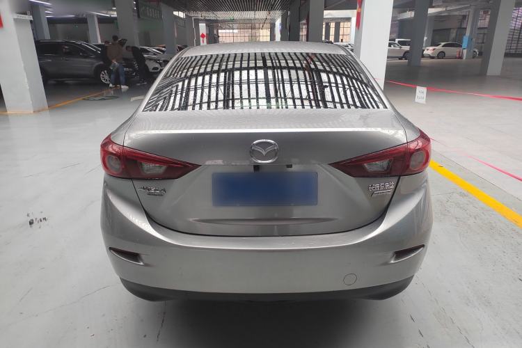 Used Mazda 3 Axela 2014 Sedan 1.5L Manual Comfort Model