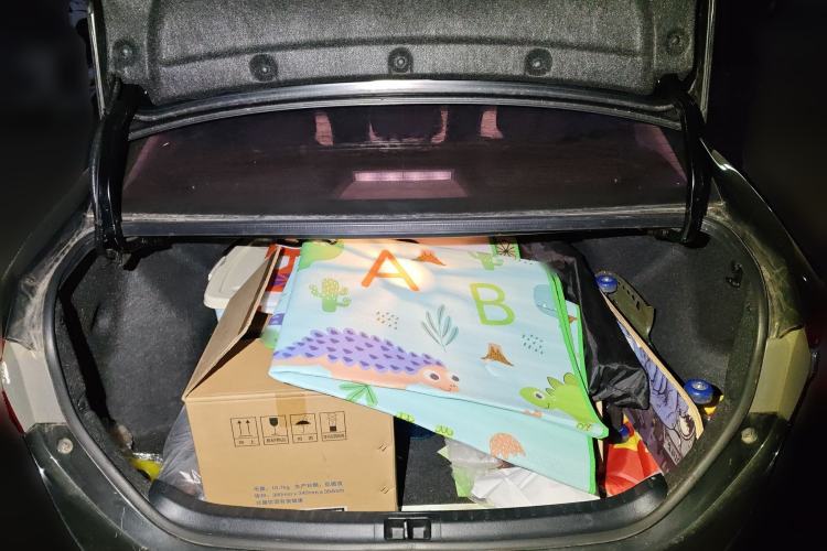 Used Toyota Corolla 2017 1.6L Manual GL Trunk