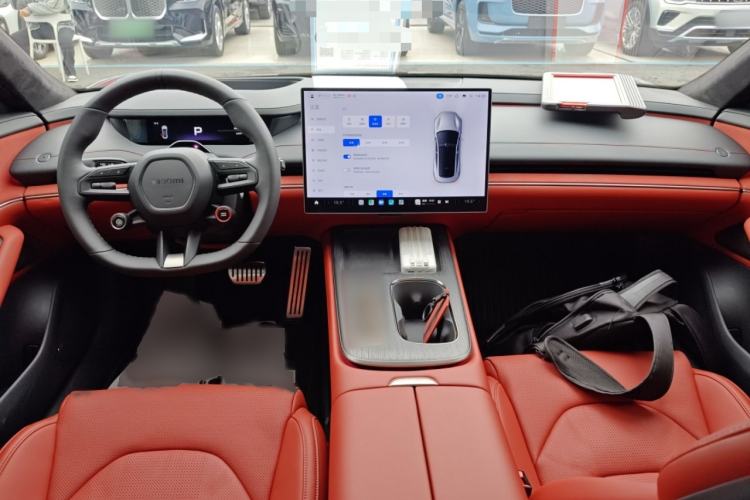 Used Xiaomi Auto SU7 2024 Four-Wheel Drive Ultra-Long Range Advanced Intelligent Driving Max Edition
