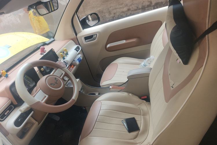 Used Wuling Hongguang MINIEV 2024 3rd Generation 215km Advanced Version Left Front Seat