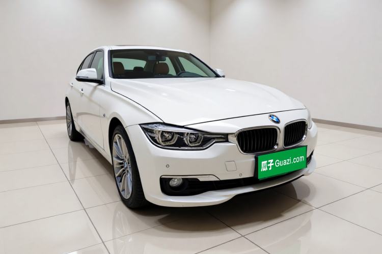 Used BMW 3 Series 2019 320Li Fashion Model Front Right 45 Deg
