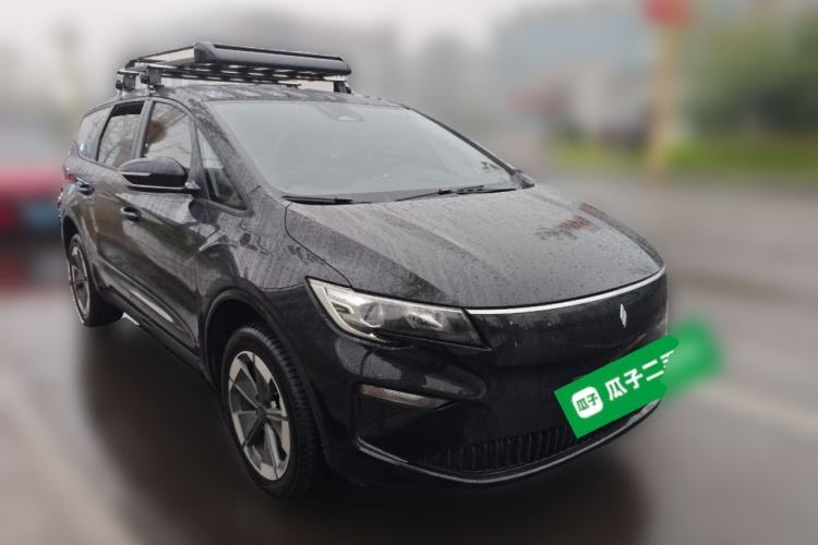 Used Livan 8 2025 Long-Range Travel Edition