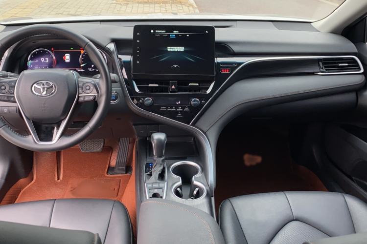 Used Toyota Camry 2021 2.5G Luxury Edition
