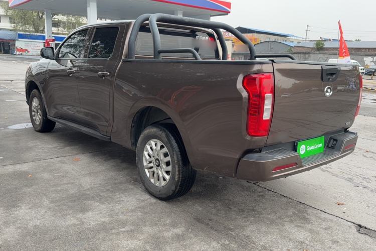 Used Great Wall Poer 2019 2.0T Commercial Version Manual Diesel Two-Wheel Drive Navigation Type Long Bed GW4D20M

