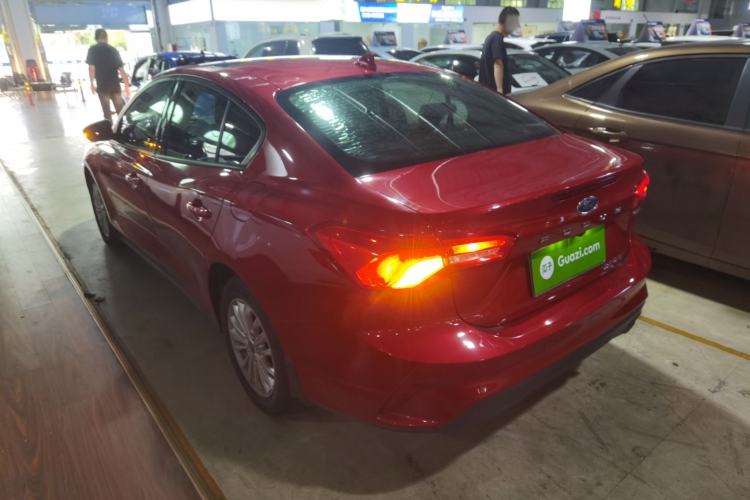 Used Ford Focus 2019 Sedan EcoBoost 180 Automatic Trend Edition