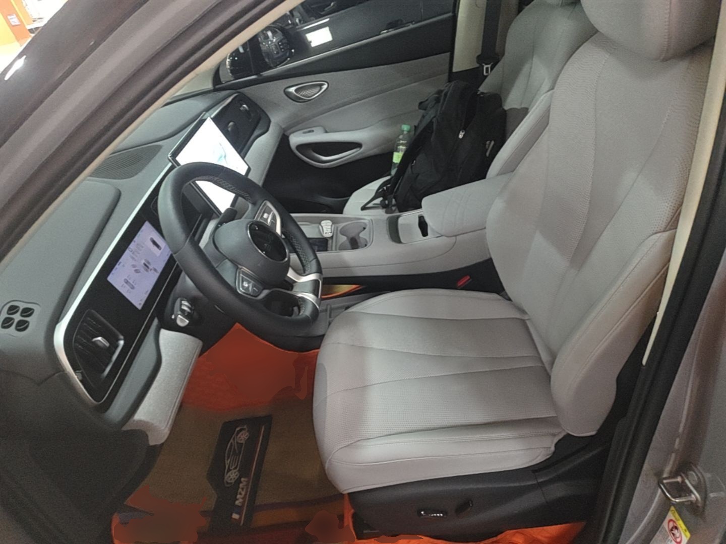Interior delantero