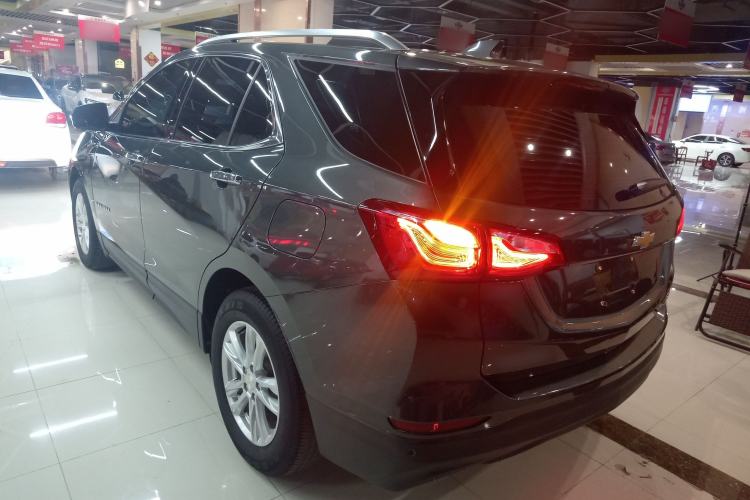 Used Chevrolet Equinox 2018 535T Automatic YuJie Edition Rear Left 45 Deg