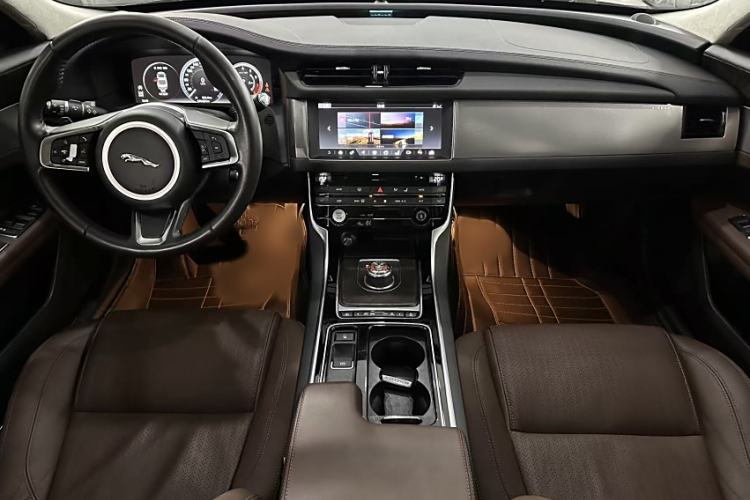 Used Jaguar XFL 2018 XFL 2.0T 250 PS Premium Edition